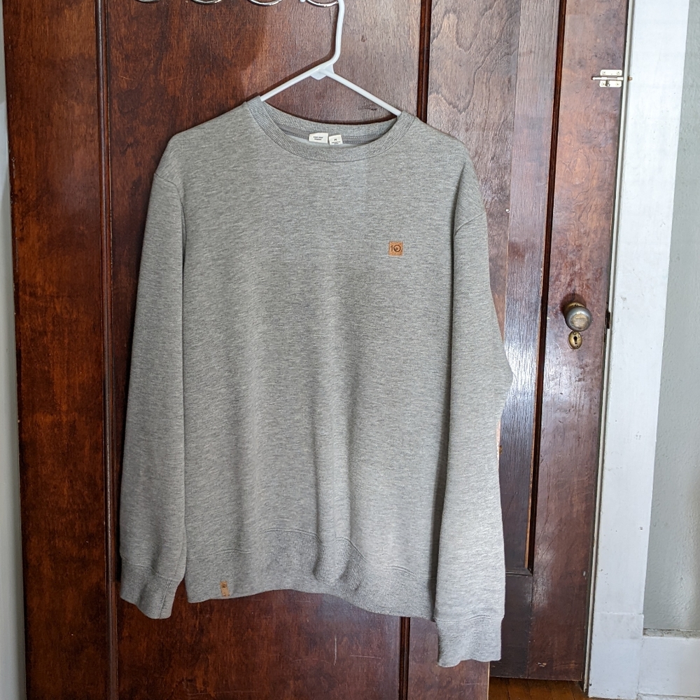 Tentree grey Crew-neck sweater.